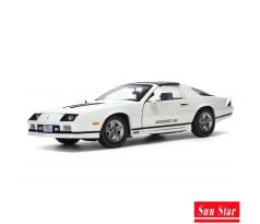 1/18 SUN STAR Chevrolet Camaro IROC-Z 1985