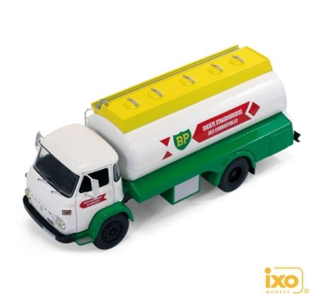 1/43 IXO SAVIEM SM 8 ( BP) FUEL TRANSPORTER 1974