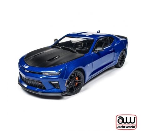 1/18 AUTO WORLD CHEVROLET CAMARO SS 1LE 2017