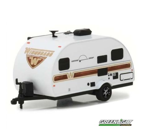 1/64 2017 Winnebago Winnie Drop 