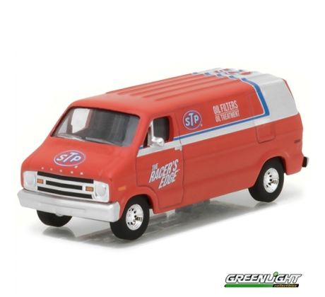 1/64 1976 Dodge B-100 Van - STP