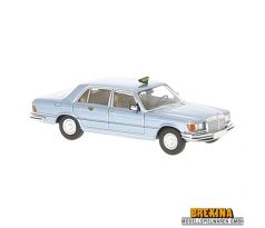 1/87 BREKINA Mercedes 450 SEL (W116), bledo modrá, Taxa (DK)