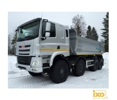 1/43 2016 Tatra Phoenix Euro 6 8x8 béžová/strieborná (IXO)