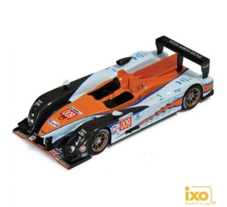 1/43 ASTON MARTIN AMR-ONE #009 H. PRIMAT - A. HERNANDEZ - A. MEYRICK LMP1 LE MANS 2011 (IXO)