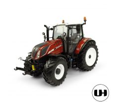 1/32 New Holland T5 120 Fiat Centenario (UNIVERSAL HOBBIES)