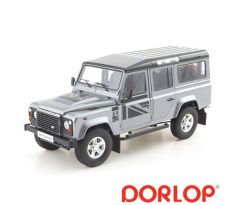 1/18 Land Rover Defender 110, strieborná metalíza