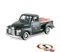 1/43 1950 Chevrolet pick-up with barrels in the back, green/black