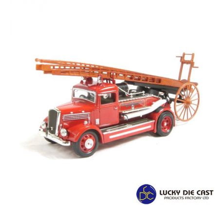 1/43 1938 Dennis Light Four fire engine