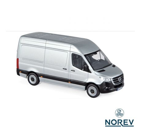 1/43 MERCEDES-BENZ SPRINTER 2018 - SILVER