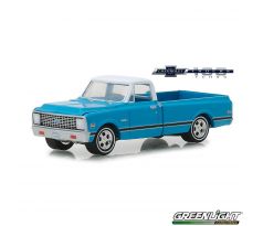 1/64 1972 Chevrolet C-10 100th Anniversary of Chevy Trucks