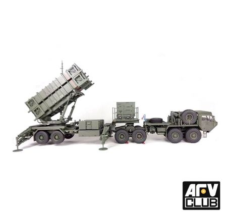 1/35 HEMTT M983 TRACTOR & M901 LAUNCHING STATION